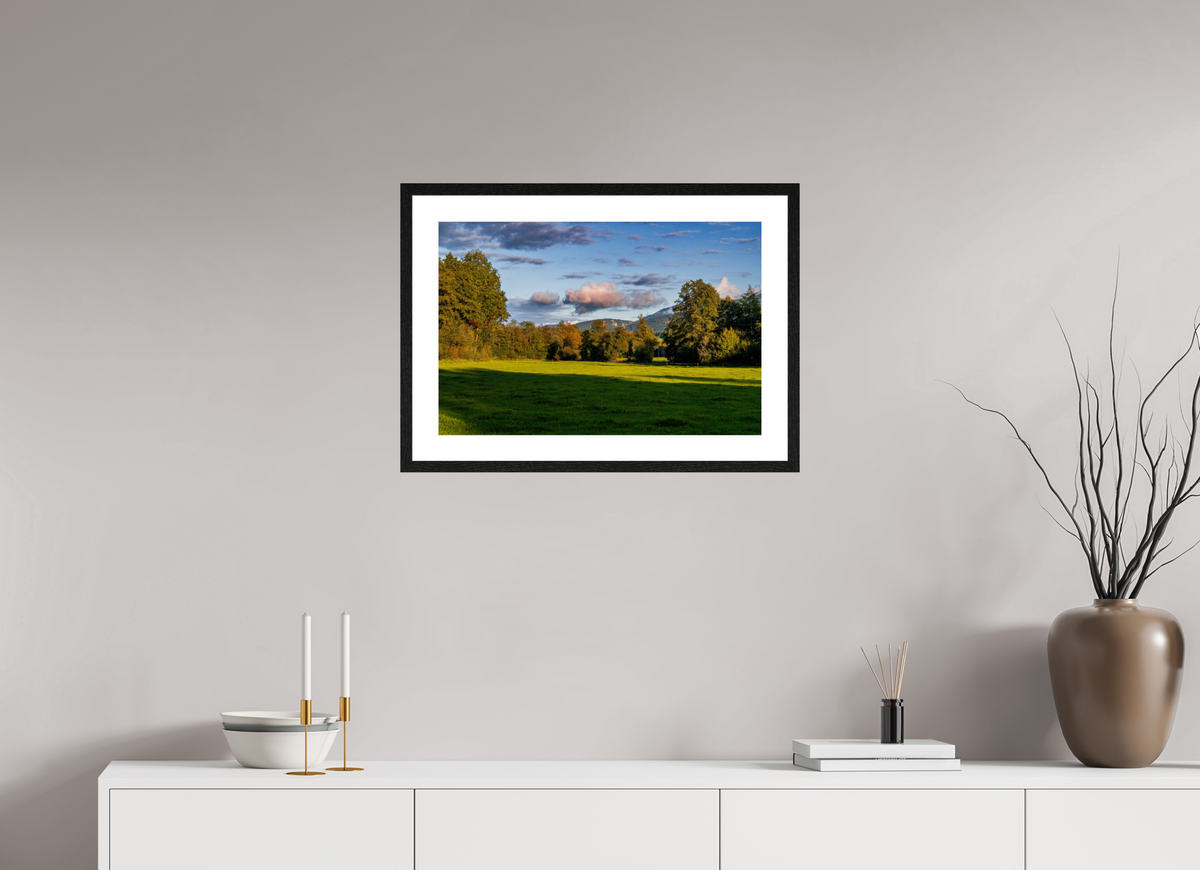 60 x 40 cm, Tirage photo métallisé sur papier Fuji Crystal Pearl avec cadre Hambourg 20mm, chêne noir Courfaivre nuage ombre
